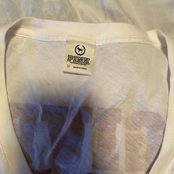 Rare pink shirt size medium - Picture 2 of 3